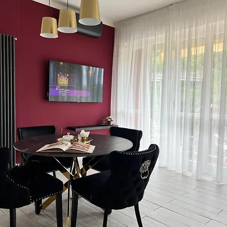 Vip With Swimming Pool דירה ראפאלו